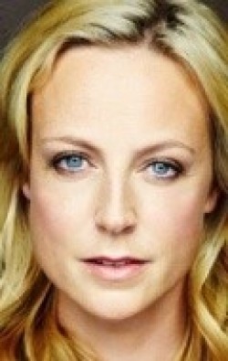 Marta Dusseldorp - bio and intersting facts about personal life.