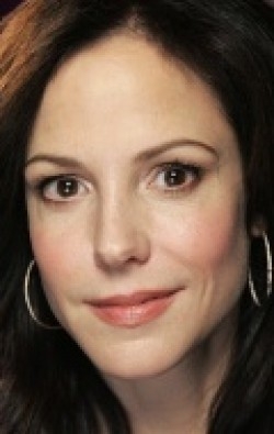 Recent Mary-Louise Parker pictures.