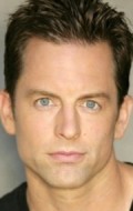 Recent Michael Muhney pictures.