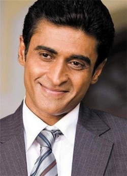 Recent Mohnish Bahl pictures.