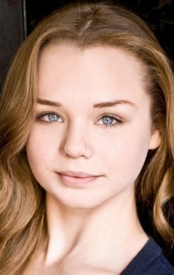 Niamh Wilson - bio and intersting facts about personal life.
