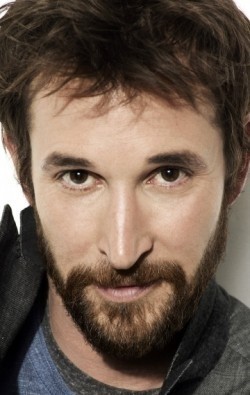 Noah Wyle - wallpapers.