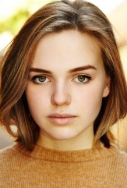 Odessa Young - bio and intersting facts about personal life.