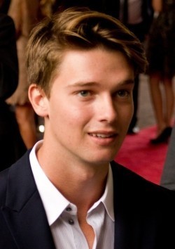 Patrick Schwarzenegger - bio and intersting facts about personal life.
