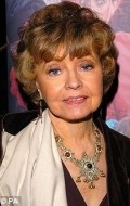 Prunella Scales - wallpapers.