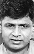 Raghuvir Yadav - bio and intersting facts about personal life.