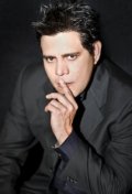 Raul Julia-Levy - bio and intersting facts about personal life.