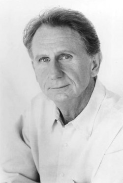 Rene Auberjonois - bio and intersting facts about personal life.