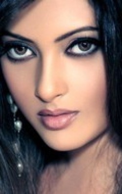 Riya Sen - bio and intersting facts about personal life.