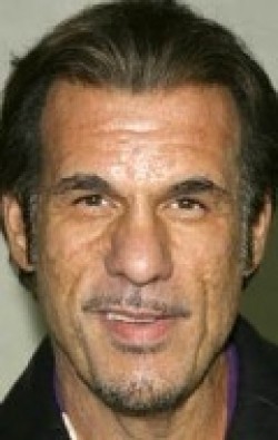 Robert Davi - bio and intersting facts about personal life.