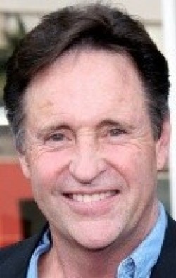 Robert Hays - bio and intersting facts about personal life.