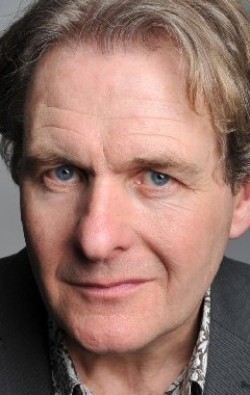 Robert Bathurst - bio and intersting facts about personal life.