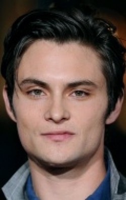 Shiloh Fernandez - bio and intersting facts about personal life.