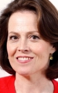 All best and recent Sigourney Weaver pictures.