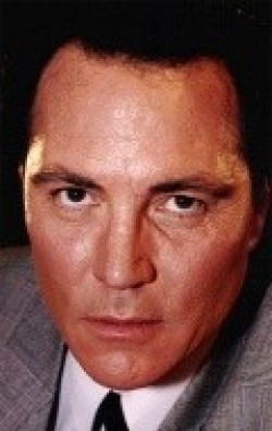 Sonny Landham - bio and intersting facts about personal life.
