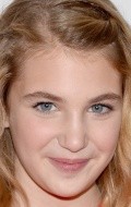Sophie Nelisse - bio and intersting facts about personal life.
