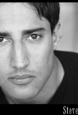Steve Dhillon - bio and intersting facts about personal life.