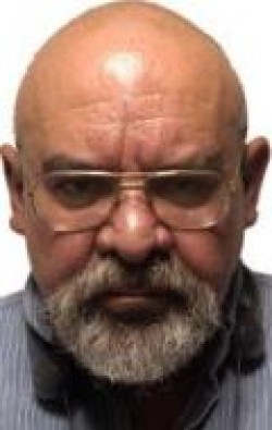 Stuart Gordon - bio and intersting facts about personal life.