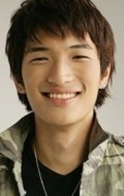 Suzunosuke - bio and intersting facts about personal life.