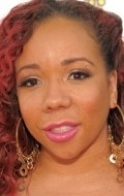 Tameka «Tiny» Cottle - bio and intersting facts about personal life.