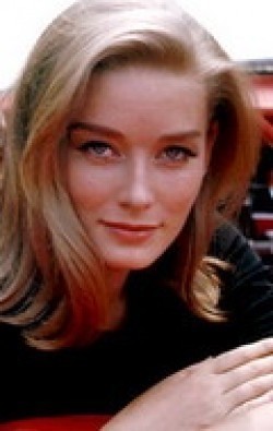 Tania Mallet - wallpapers.