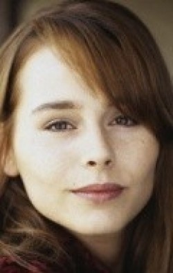 Tara Fitzgerald - bio and intersting facts about personal life.