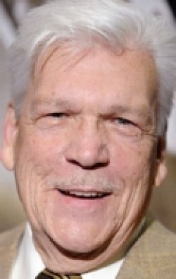 Tom Atkins - bio and intersting facts about personal life.