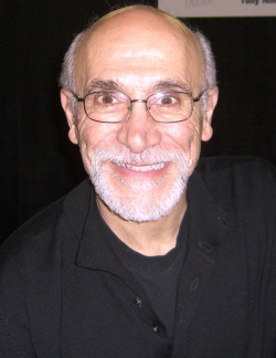 Tony Amendola - bio and intersting facts about personal life.