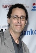 Tony Kushner - bio and intersting facts about personal life.