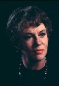 Uta Hagen - bio and intersting facts about personal life.