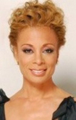 Valarie Pettiford - bio and intersting facts about personal life.