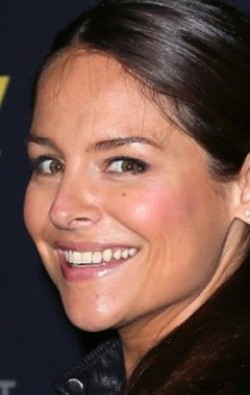 Yara Martinez - bio and intersting facts about personal life.