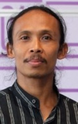 Recent Yayan Ruhian pictures.