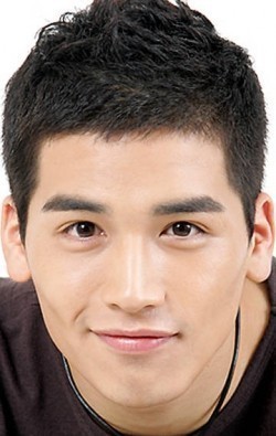Yu Geon - bio and intersting facts about personal life.